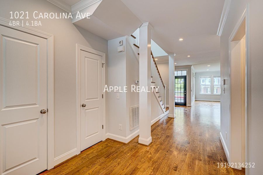 Building Photo - 1021 Carolina Ave