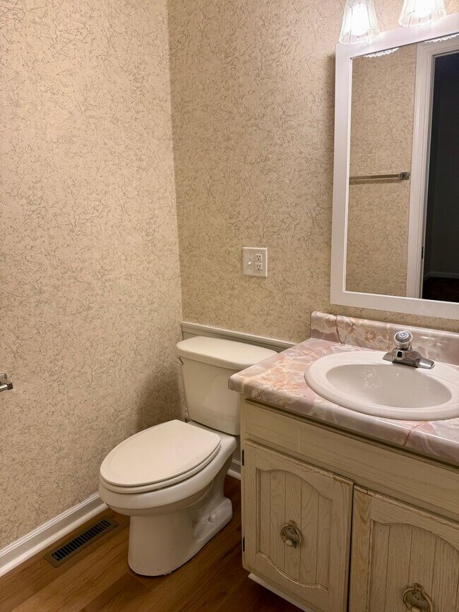Building Photo - 3377 Kelly Ln