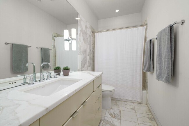 Building Photo - 5613 Clarion Cove