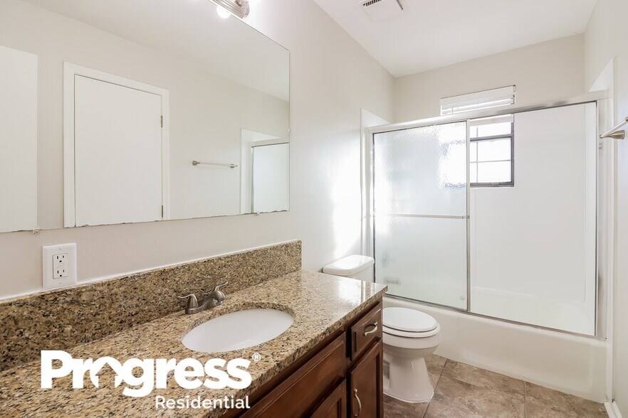 Building Photo - 101 E Pacific Dr