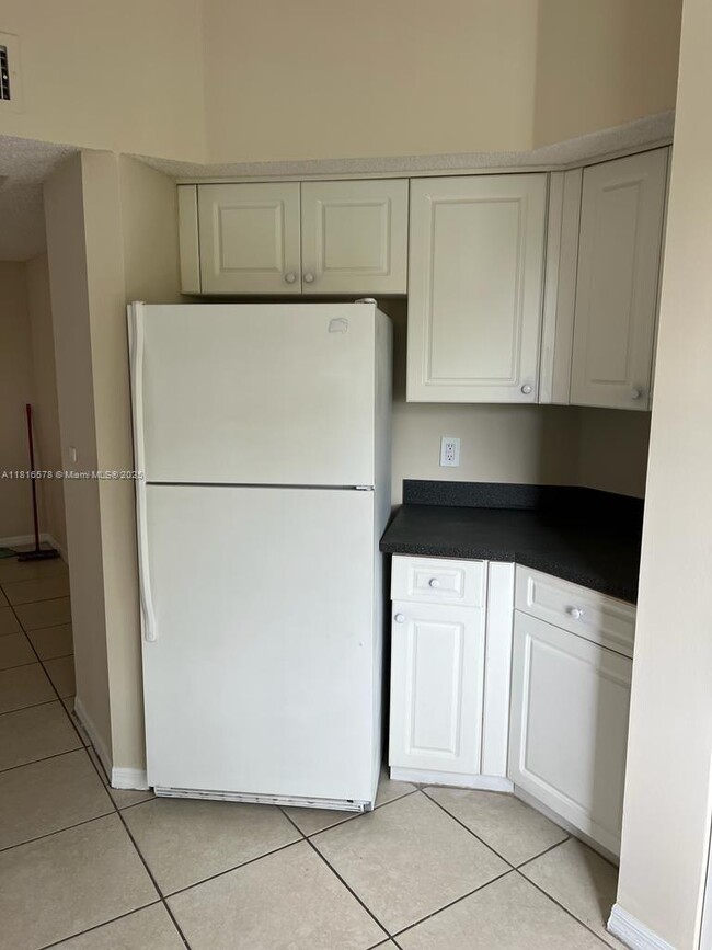 Building Photo - 165 NW 96th Terrace