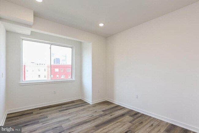 Building Photo - 1431 Brown St