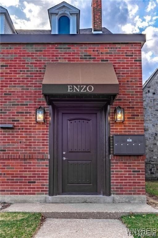 Building Photo - 644 Park Pl