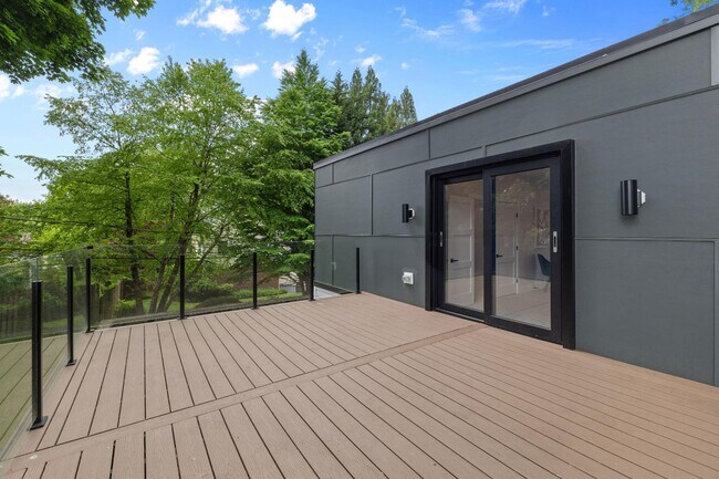 Building Photo - 354 Winding Wy