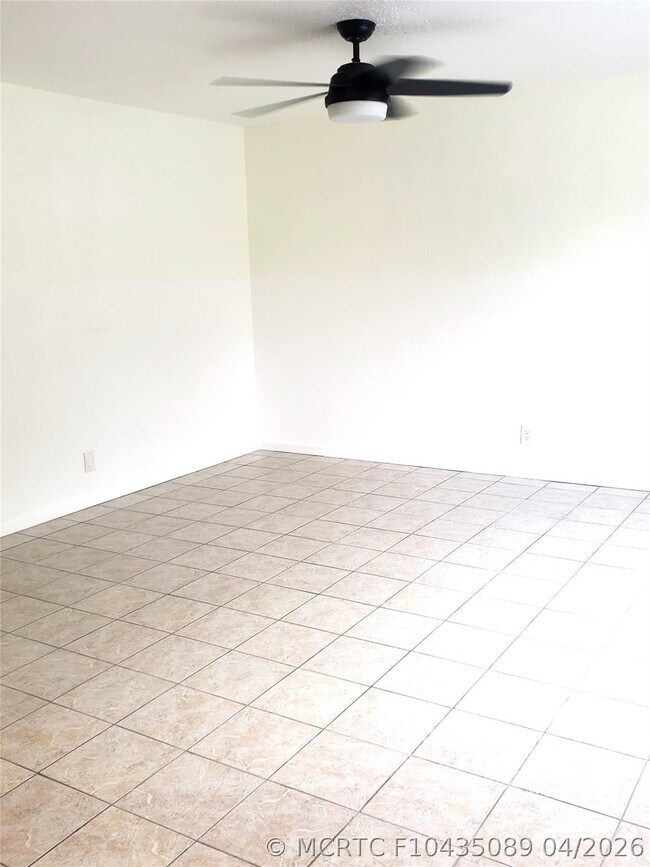 Building Photo - 7406 NW 75th St