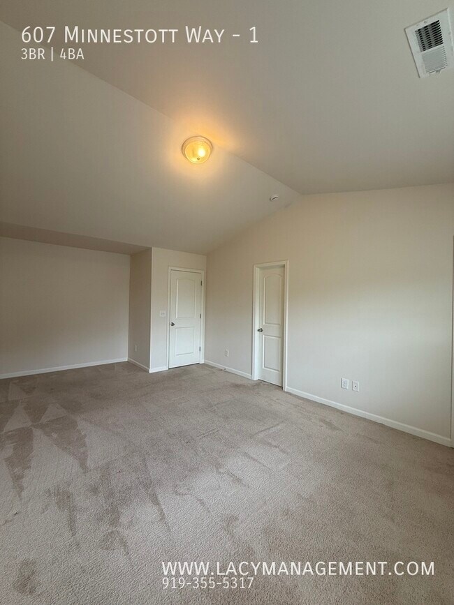 Building Photo - 607 Minnestott Way