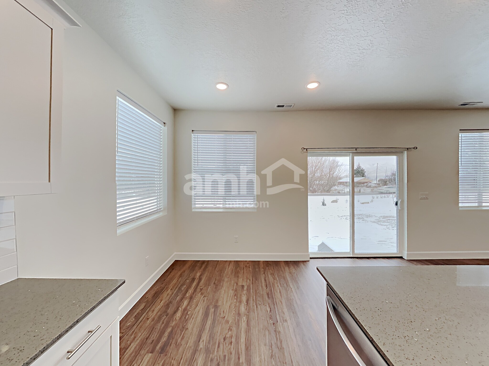 Building Photo - 1369 Perelle Ln