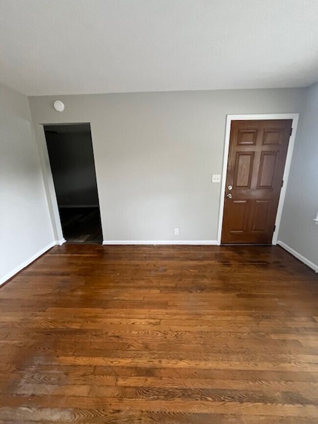 Building Photo - 2160 Winterberry Dr