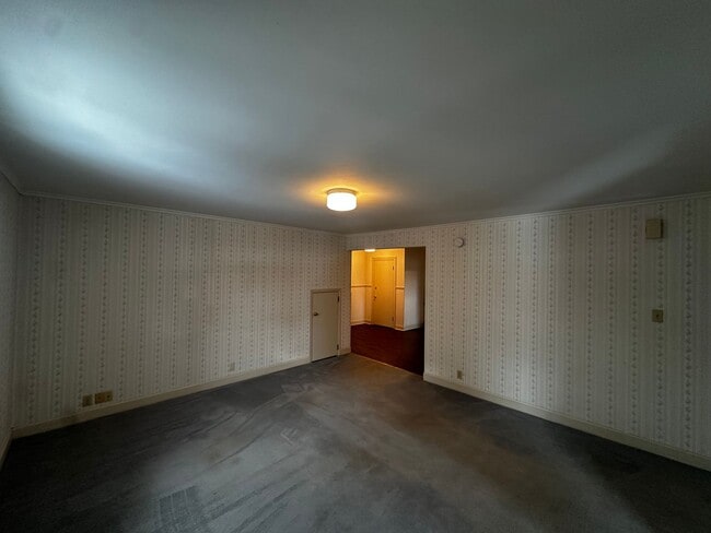 Building Photo - 255 Market St