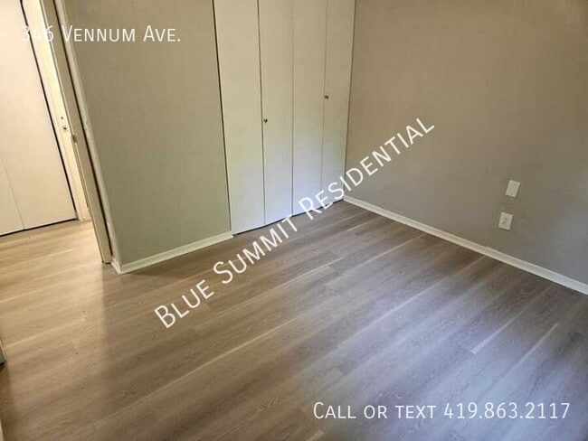 Building Photo - 346 Vennum Ave