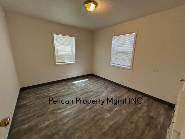 Building Photo - 2125 Orchard Ave