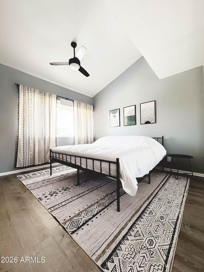 Building Photo - 8055 E Thomas Rd