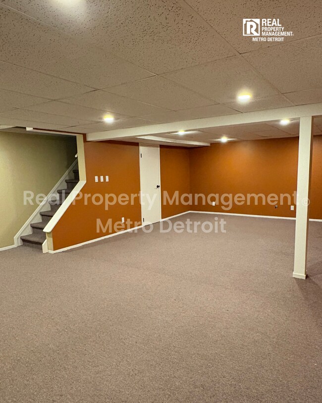 Building Photo - SPRING INTO YOUR NEW HOME