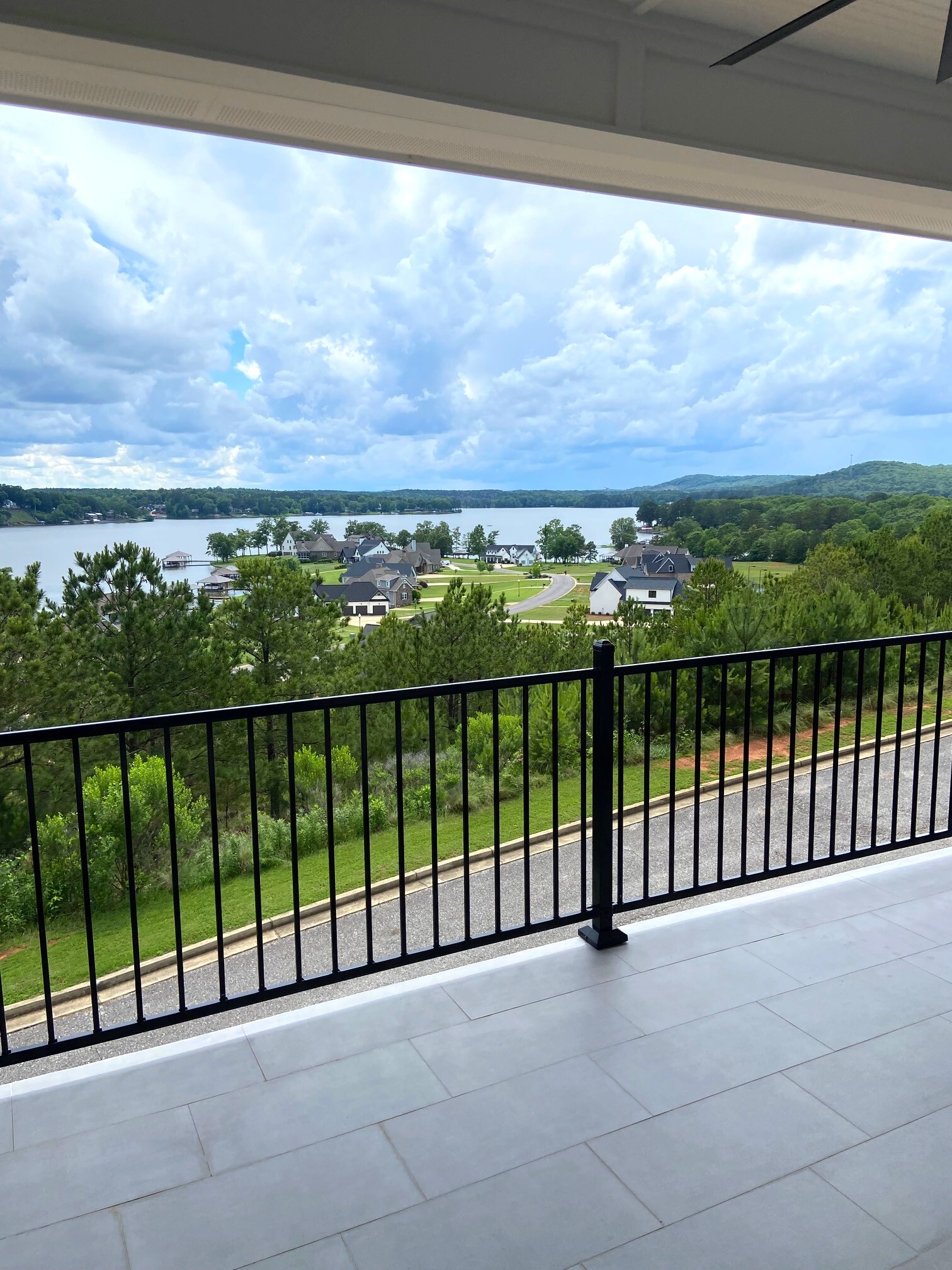 Building Photo - 1174 Ranch Marina Rd