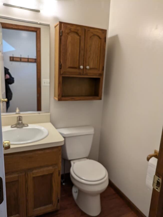 Half bath first floor - 11337 Ford Road