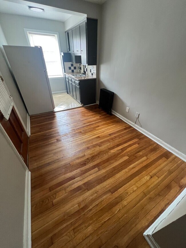 Interior Photo - Clifton Cove