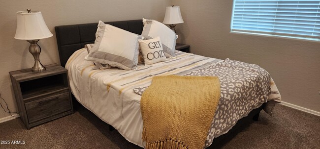 Building Photo - 18903 N 261st Dr