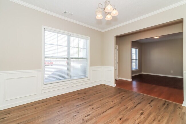 Building Photo - 502 Sweet Bay Ct