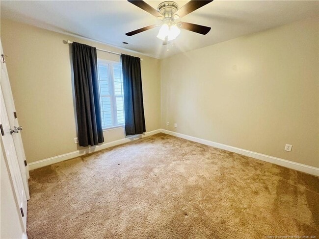 Building Photo - 96 Lamplighter Way