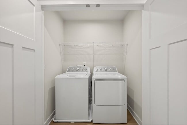 Building Photo - 1085 Duncan St