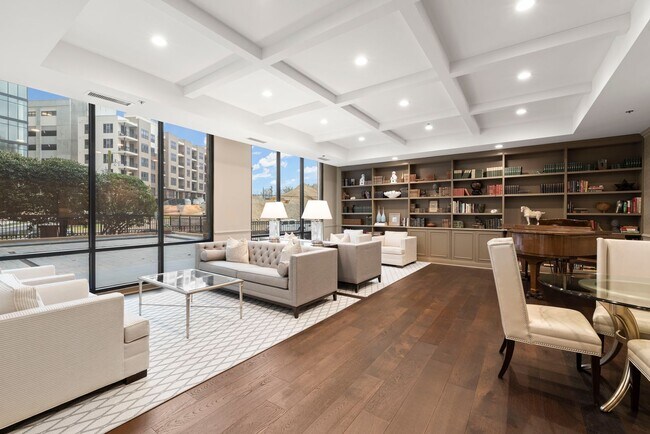 Building Photo - 2bd/2bth in sought after Grandview Condominiums in the heart of Buckhead!