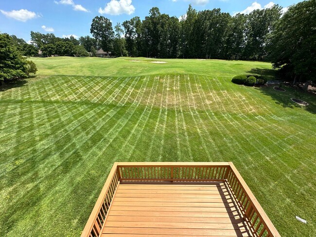 Building Photo - 6378 Clubside Dr
