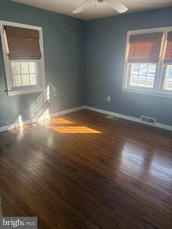 Building Photo - 660 Osborne Ave