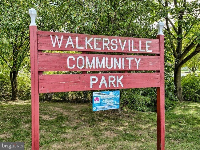 Building Photo - 132 Savannah Ct