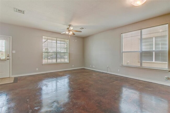 Building Photo - 126 Sandstone Dr