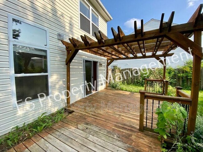 Building Photo - 7310 Parklake Pl