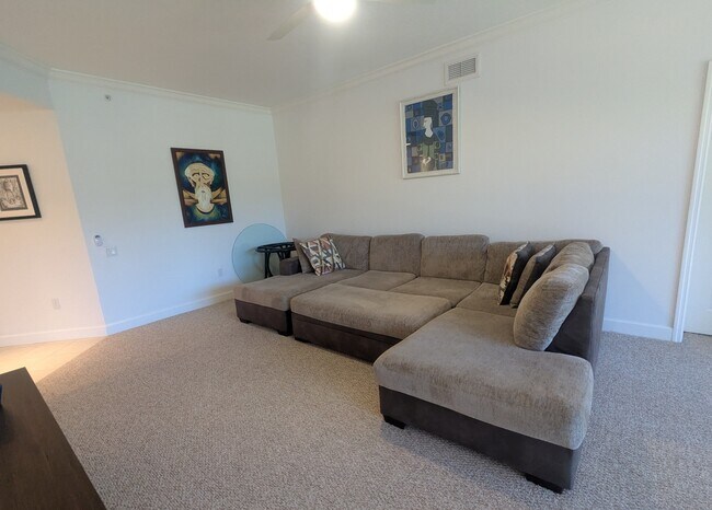 Building Photo - 5284 Descanso Ct