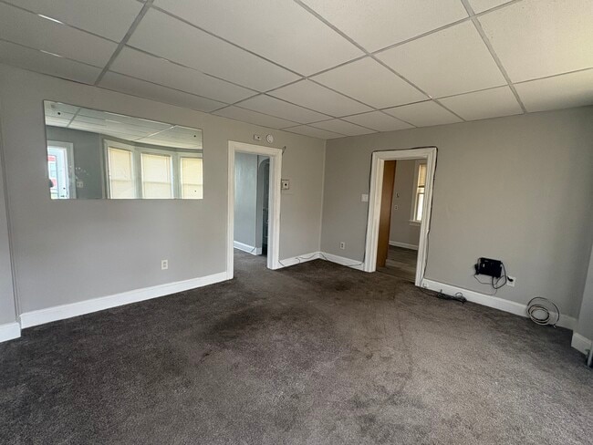 Building Photo - 401 Lafayette Ave