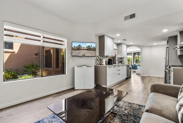 Building Photo - 38101 Crocus Ln