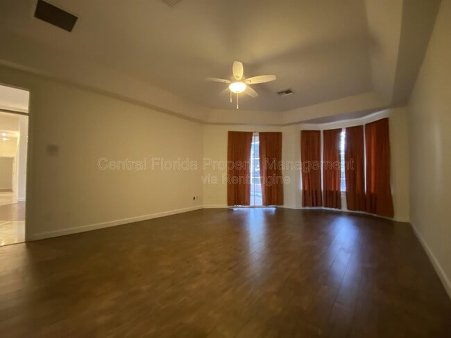 Building Photo - 5614 Craindale Dr