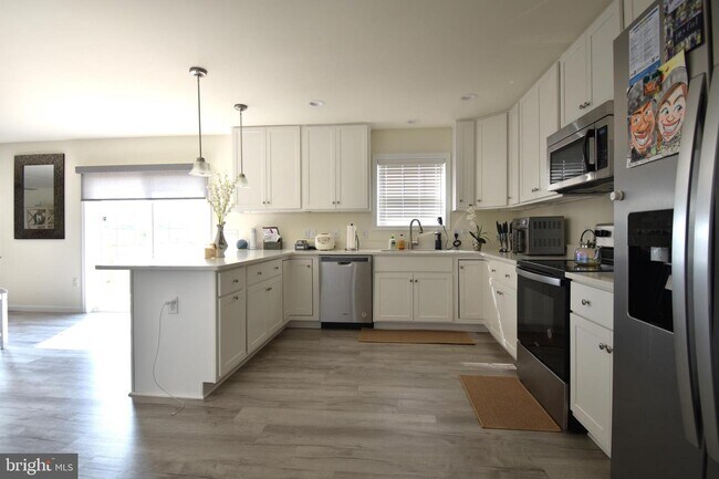 Building Photo - 84 Cilento Dr