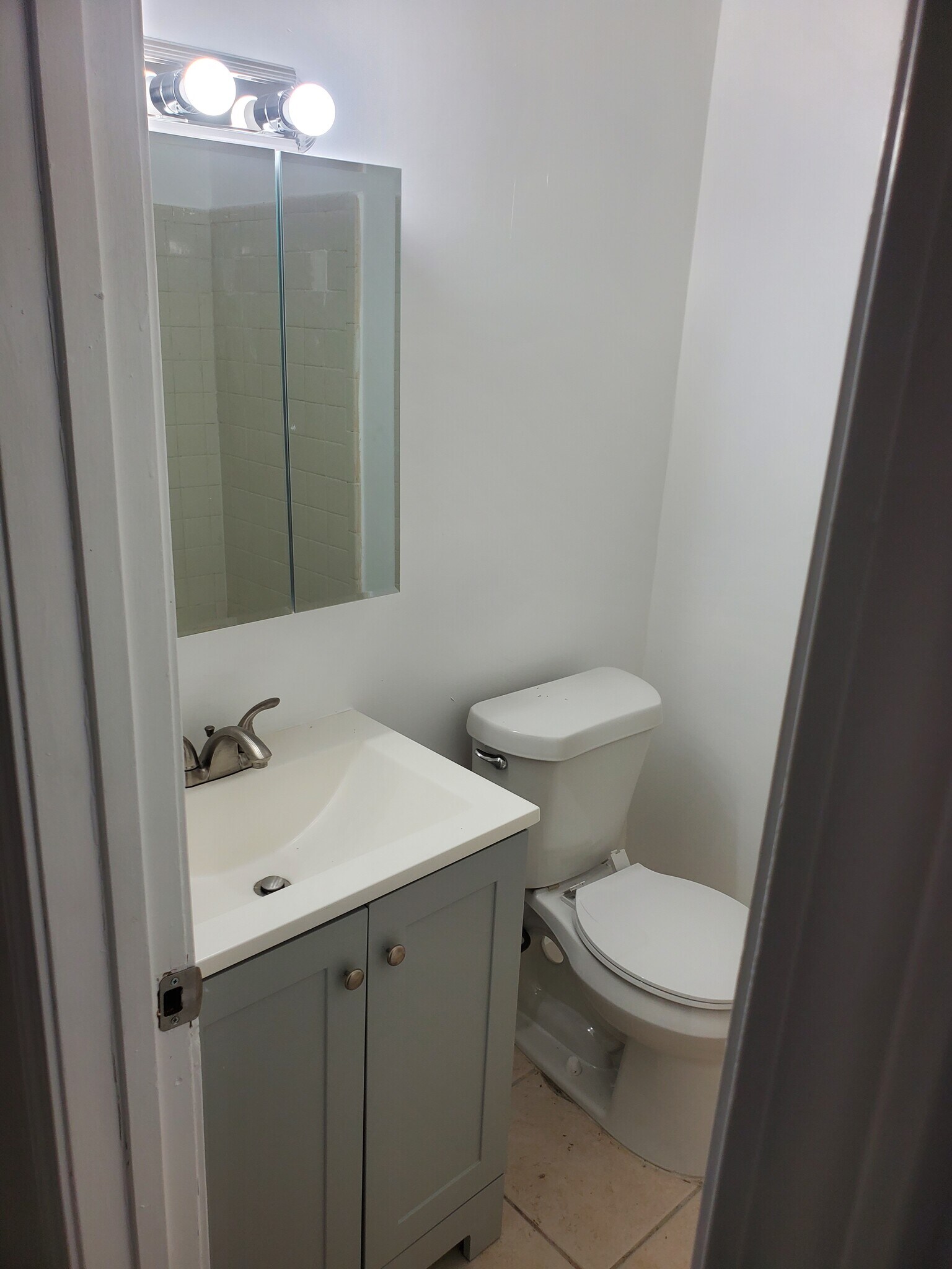 Building Photo - 6825 E Coronet Ct