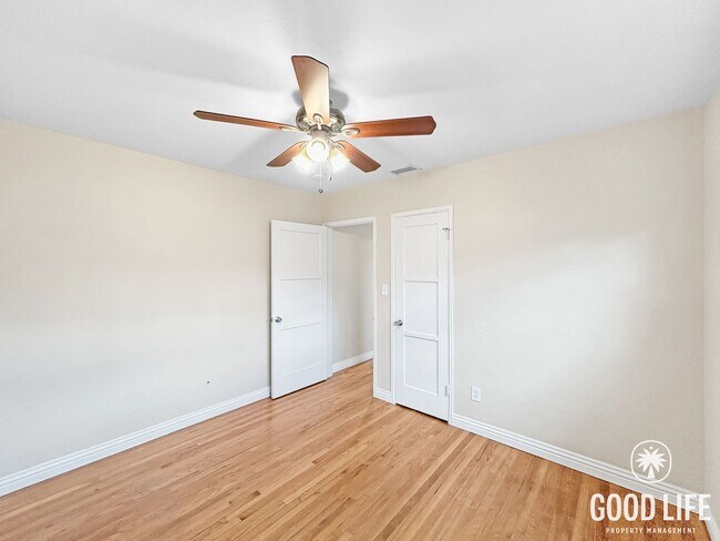 Building Photo - Charming 3BD/2BA w/ A/C, Attached Garage, and Large Yard in La Mesa!