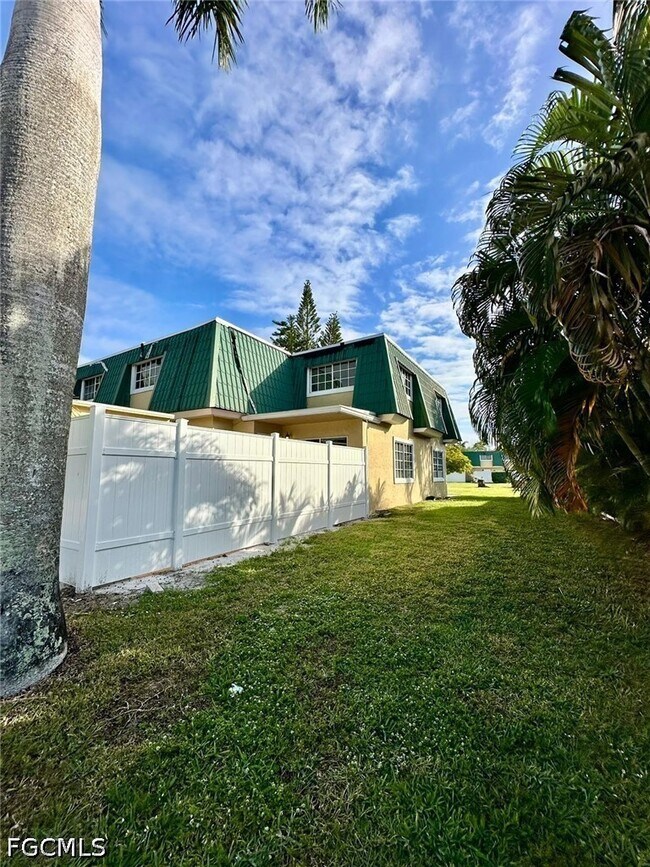 Building Photo - 5826 Whiting Ct