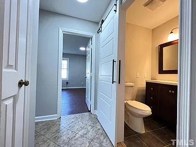 Building Photo - 2 Bedroom Single Family Residential or Office