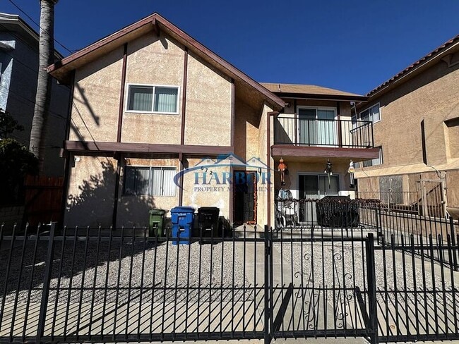 Primary Photo - 672 W 12th St