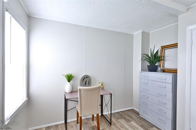 Building Photo - 5489 Encino Rd