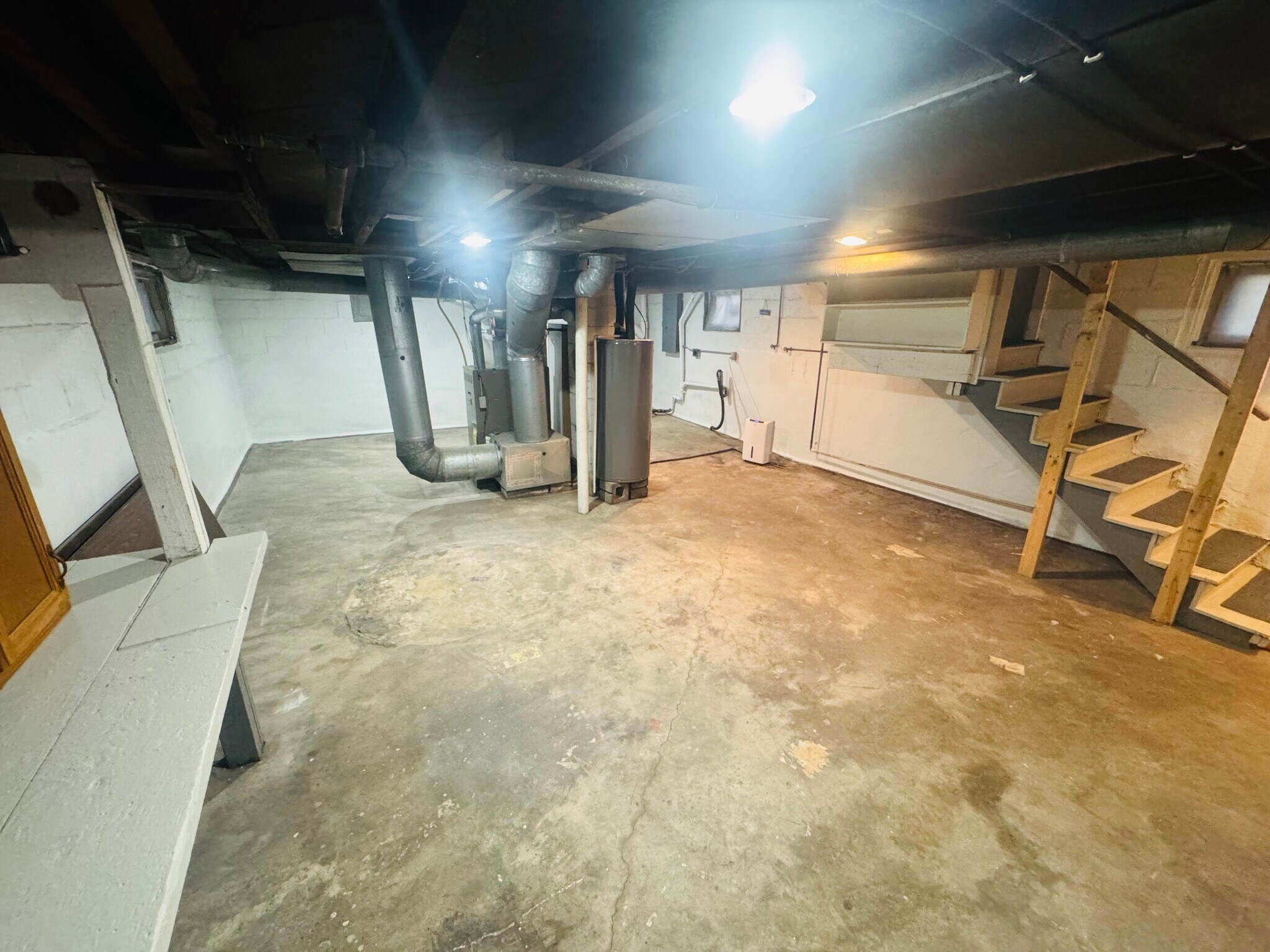 Building Photo - 609 Lima Ave