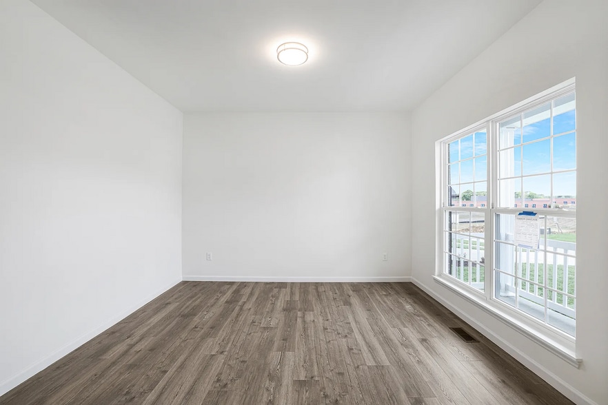 Building Photo - 18406 Boone Rdg Mnr Dr