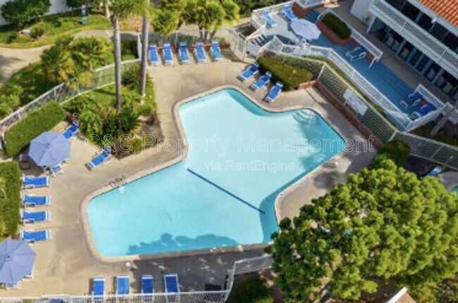 Building Photo - 802 Camino Real