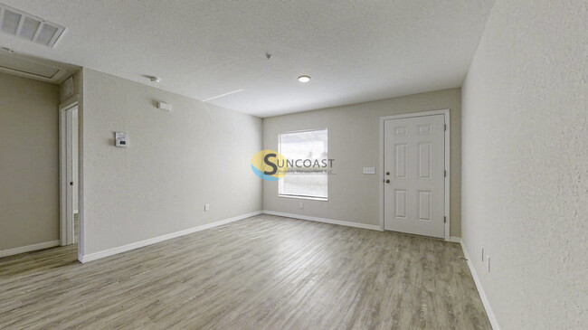 Building Photo - Cozy 1 Bd/1Ba Villa Now available, Apply f...