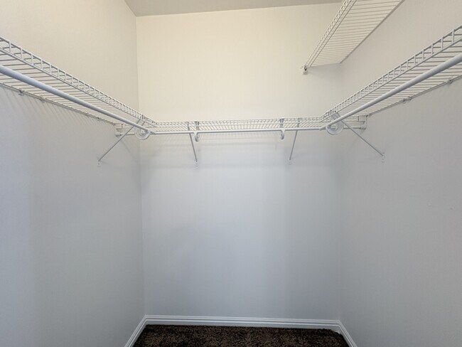 Building Photo - Peppercorn