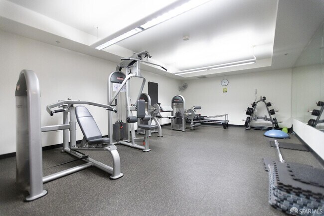 Building Photo - 451 Kansas St