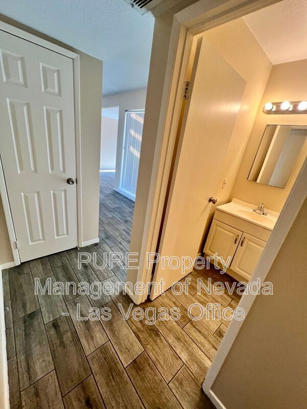 Building Photo - 5614 Reuben St