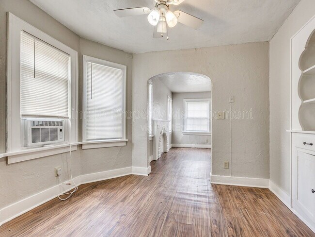 Building Photo - 1524 SW Binkley St