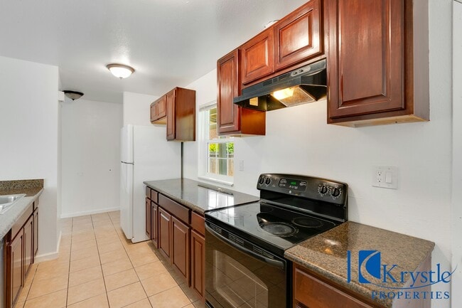 Building Photo - 118 Percheron Ct